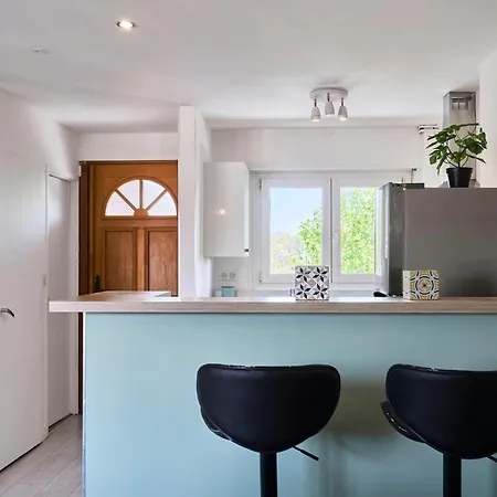 Duplex A 10min From Train Station * 릴