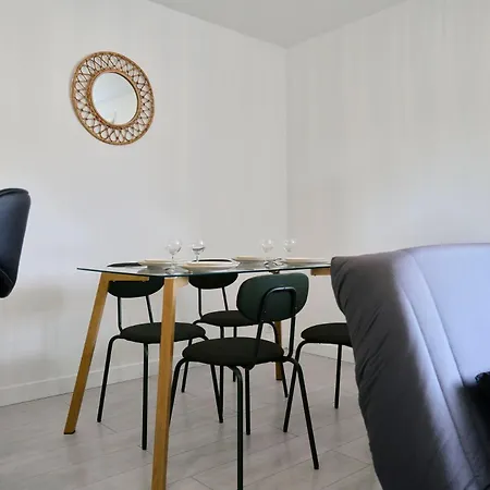 Lejlighed Duplex A 10min From Train Station *