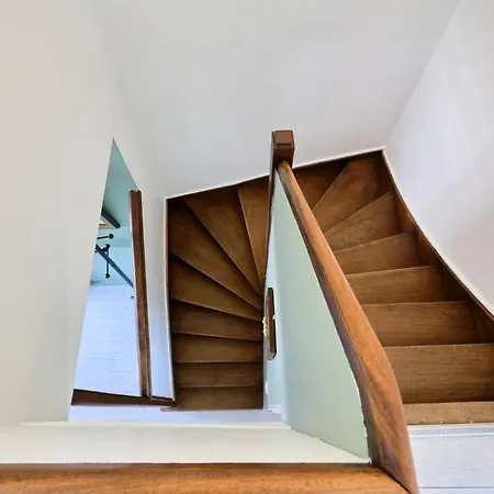 아파트 Duplex A 10min From Train Station