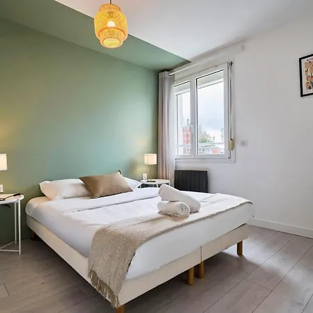Duplex A 10min From Train Station Lejlighed *